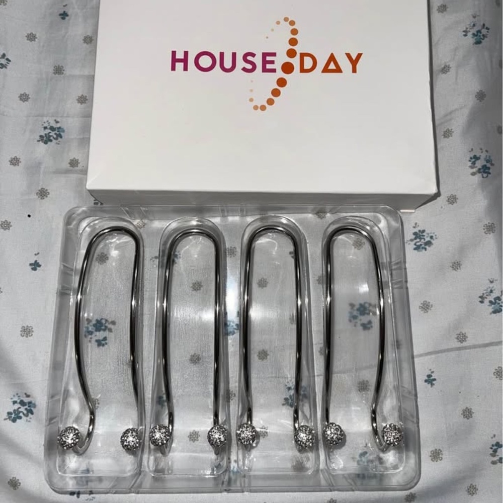 Auto Hooks Bling Car Hangers Organizer Seat Headrest Hooks Strong and Durable 4